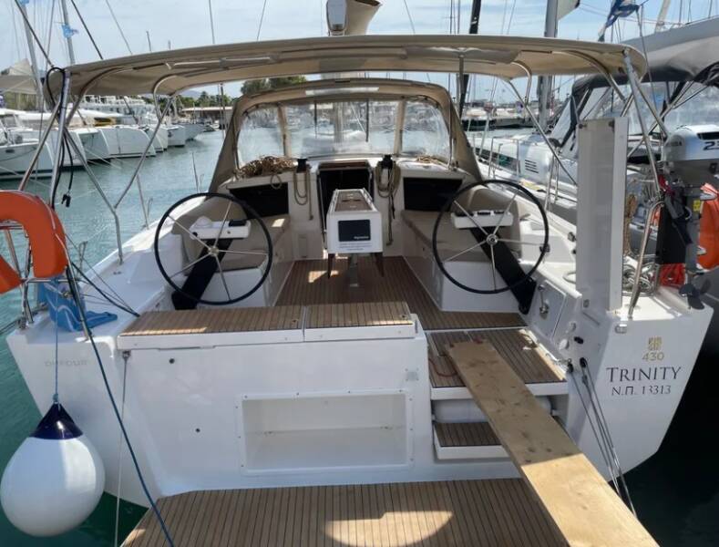 Dufour 430 GL Trinity