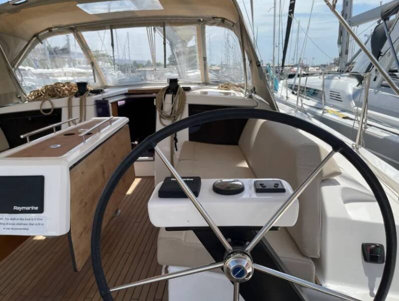 Dufour 430 GL Trinity