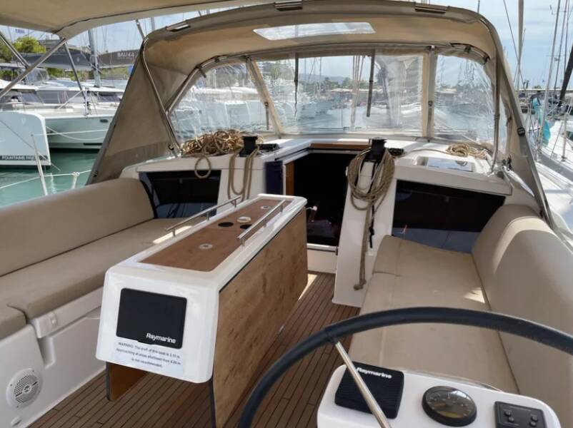 Dufour 430 GL Trinity