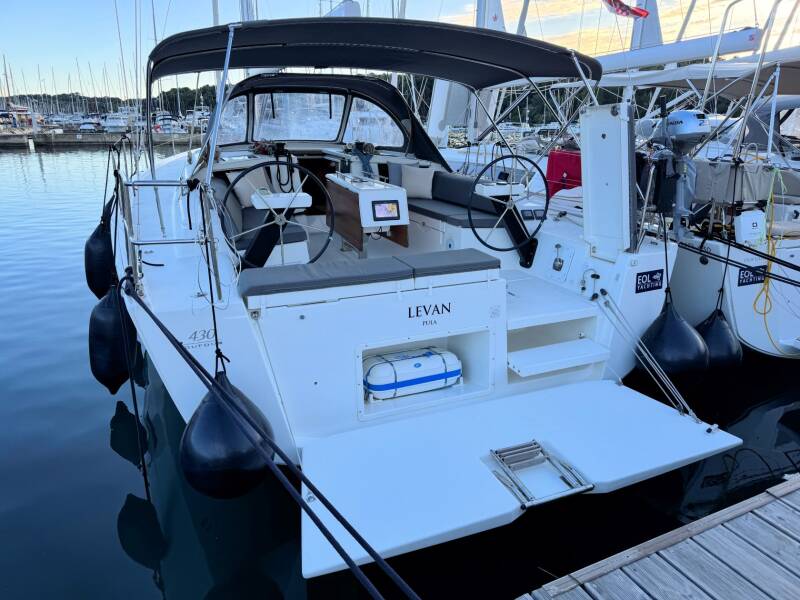 Dufour 430 GL Levan