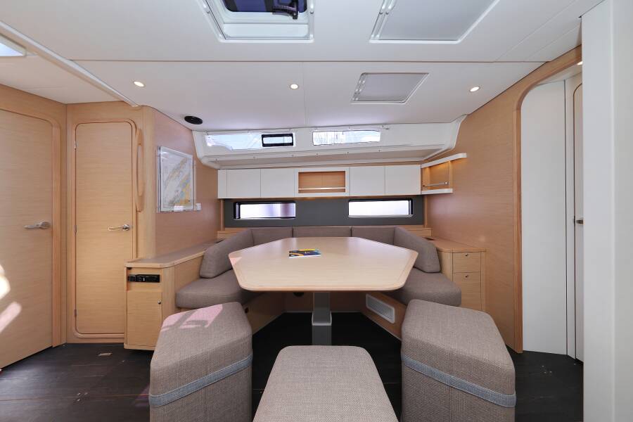 Dufour 44 Funk