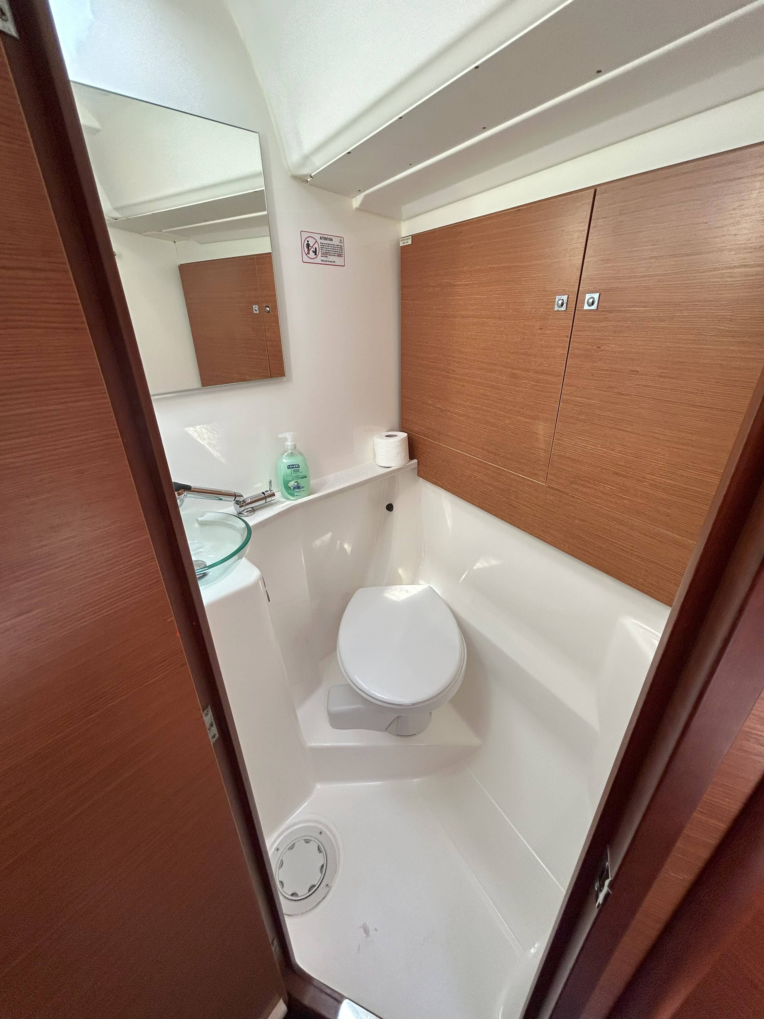 Dufour 460 GL Good Luck