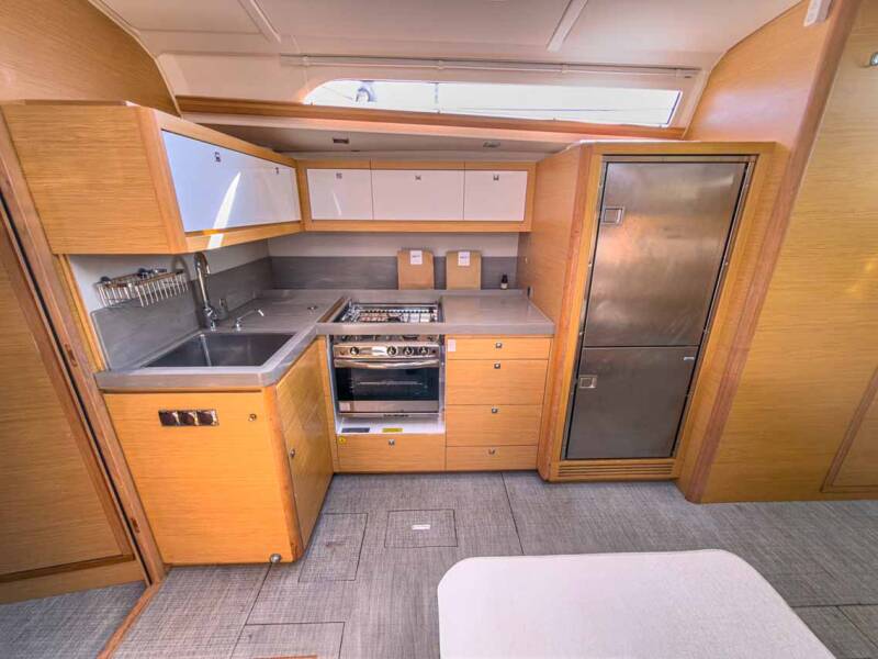 Dufour 470 performance Easy Eleven