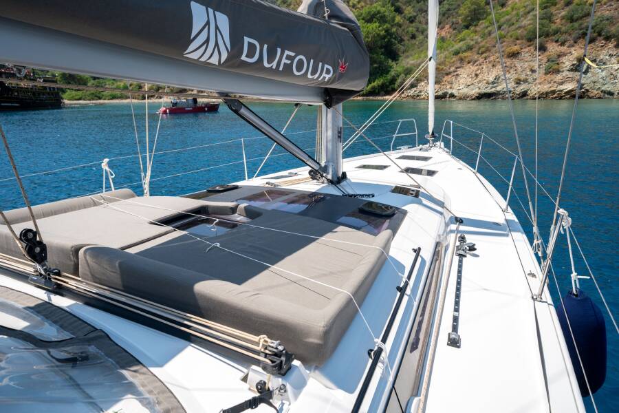 Dufour 470 Gusto 7