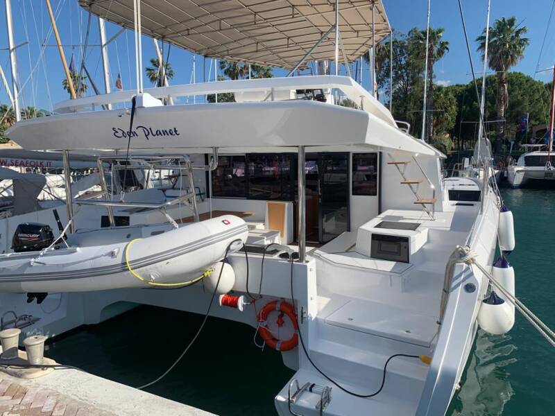 Dufour 48 Catamaran Eden Planet