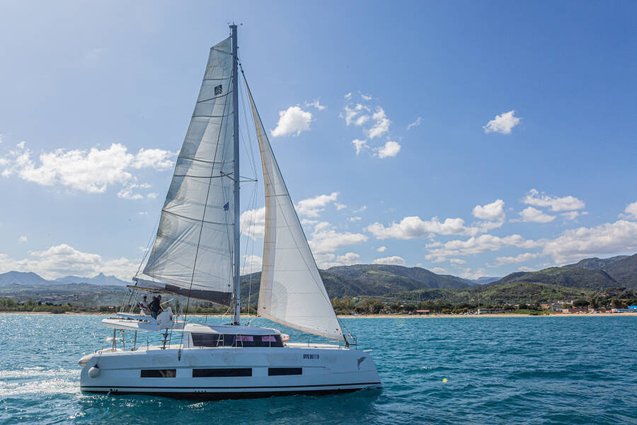 Dufour 48 Catamaran Oblivion Planet