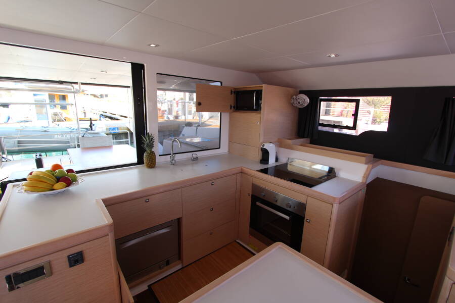 Dufour 48 Catamaran Amelie