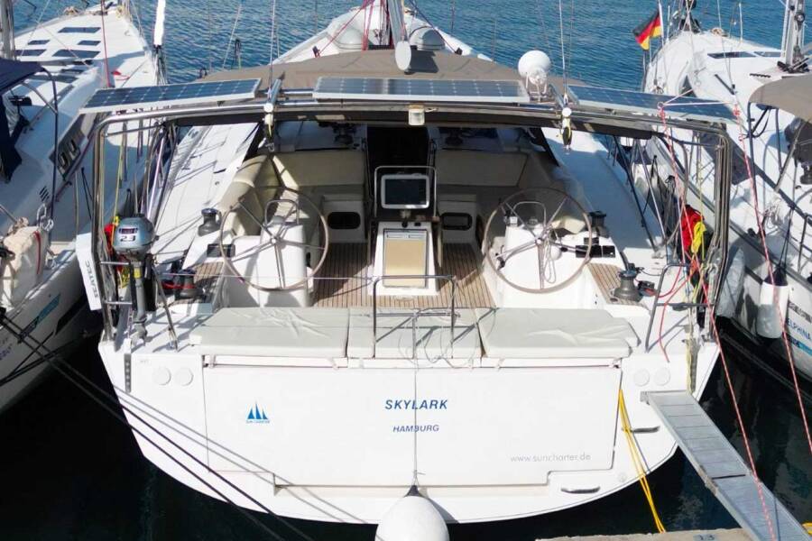 Dufour 560 GL Skylark