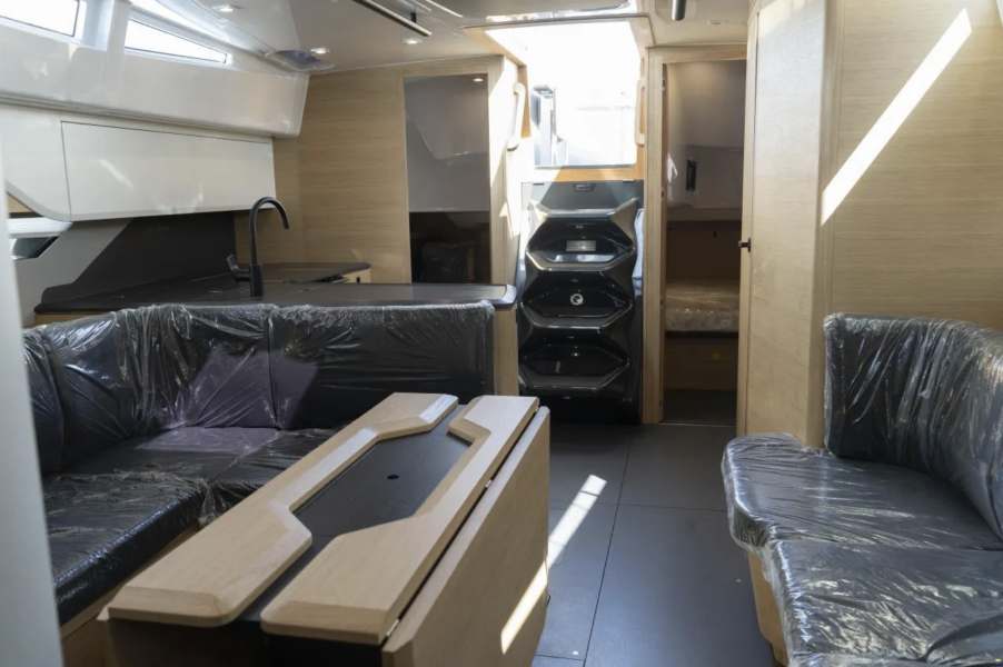 Elan E6 Sailing Grace