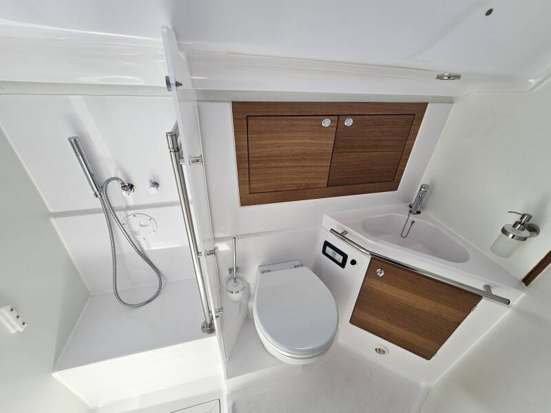 Elan Impression 45.1 HMS Magnolia