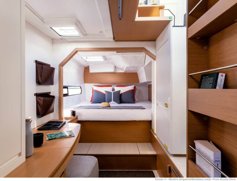 Excess 11 The Nauti Salesman