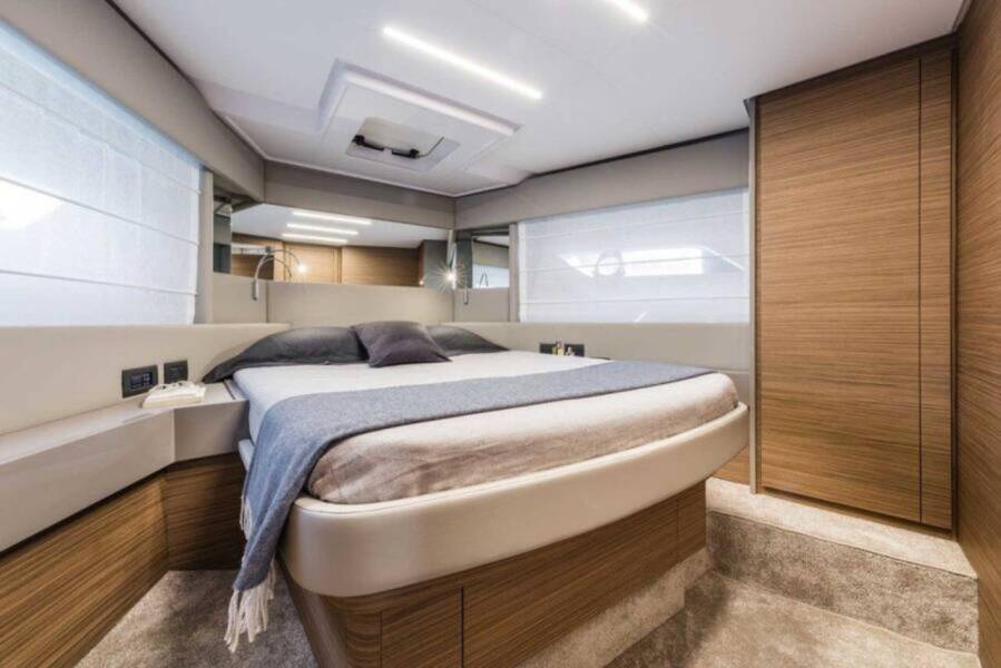 Ferretti Yachts 450 Dream