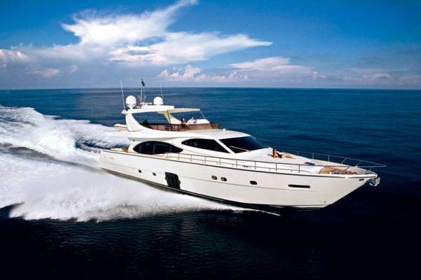 Ferretti Yachts 780 HT No name yet
