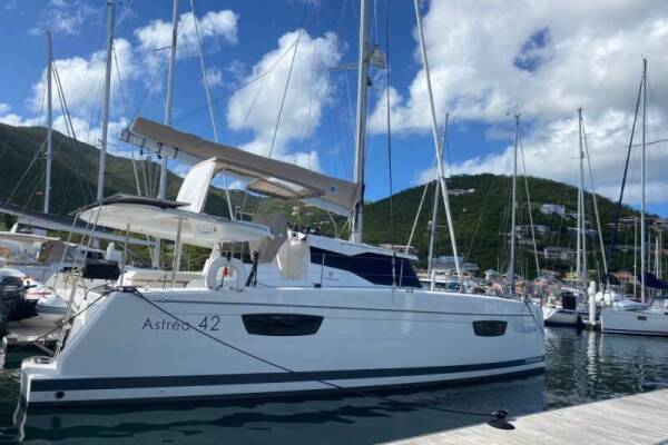 Fountaine Pajot Astrea 42 Maestro Serene Blue
