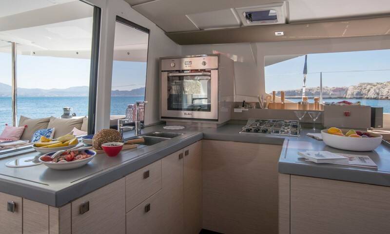 Fountaine Pajot Astrea 42 FIRE STORM