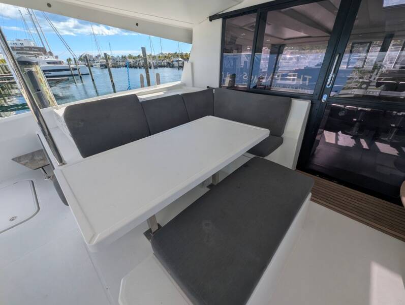 Fountaine Pajot Astrea 42 EDEN BLUE 