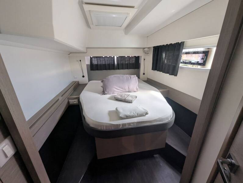 Fountaine Pajot Astrea 42 EDEN BLUE 