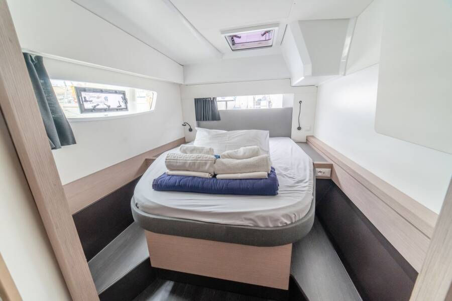Fountaine Pajot Astrea 42 MARLIN II