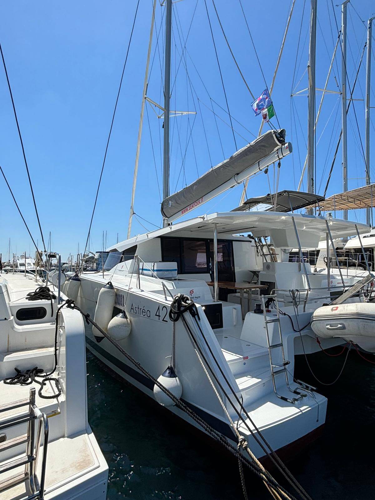 Fountaine Pajot Astrea 42 Timeless Planet