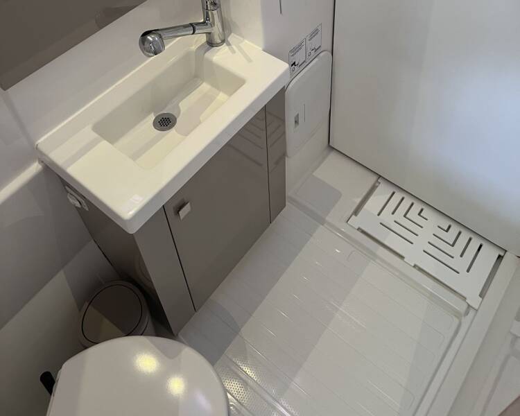 Fountaine Pajot Astrea 42 WHITEHAVEN
