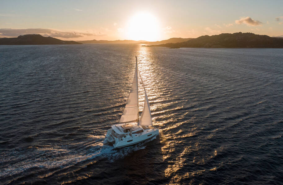 Fountaine Pajot Astrea 42 Agitation