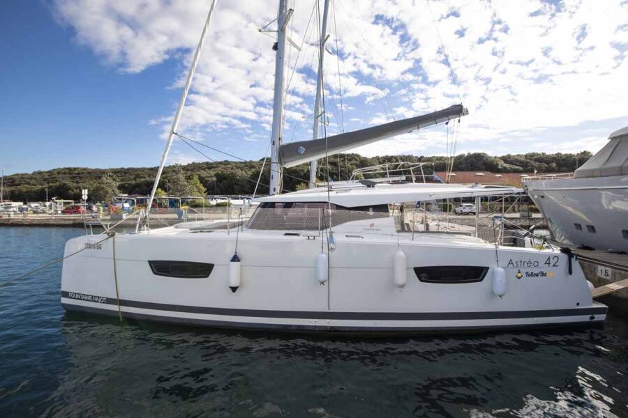 Fountaine Pajot Astrea 42 Follow the Sun