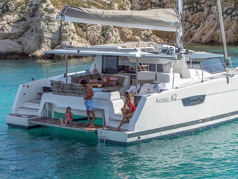 Fountaine Pajot Astrea 42 Bollinger