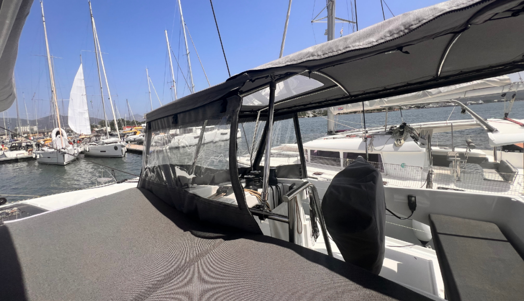 Fountaine Pajot Astrea 42 Bollinger