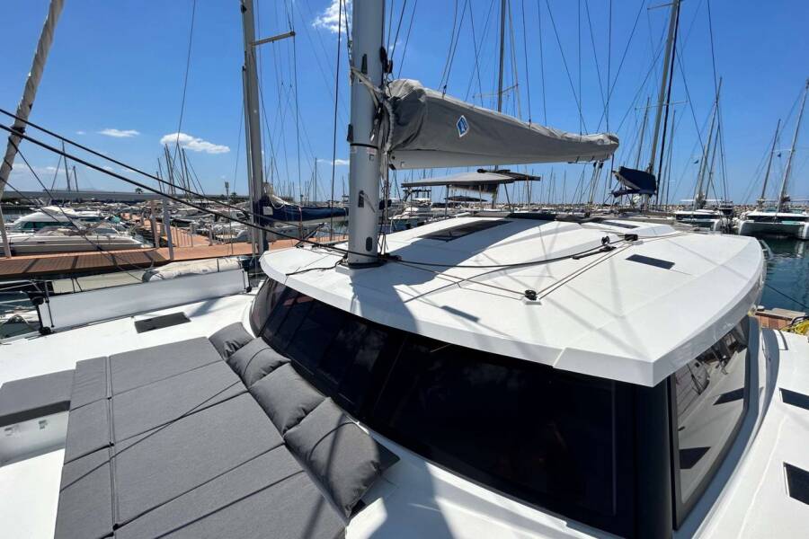 Fountaine Pajot Astrea 42 Deutz