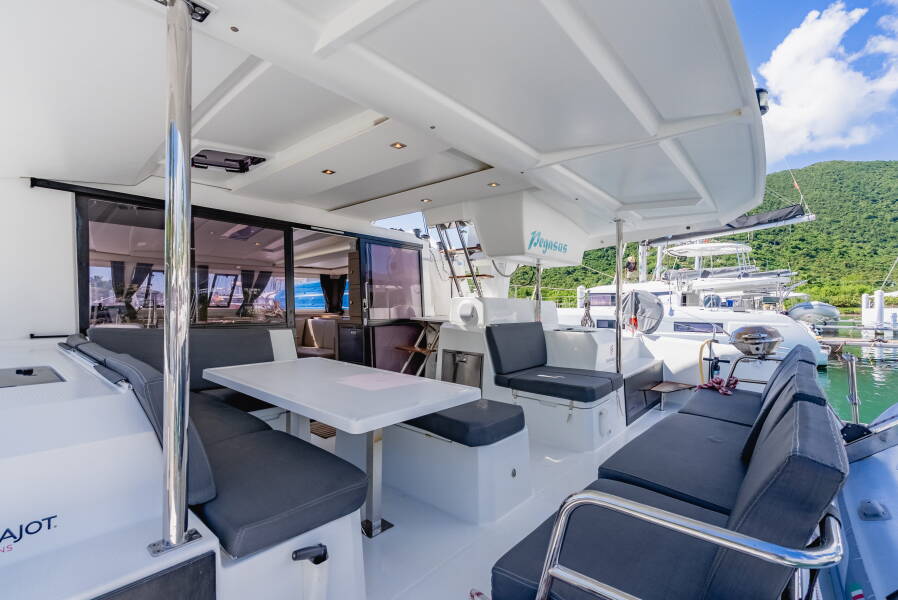 Fountaine Pajot Astrea 42 Pegasus