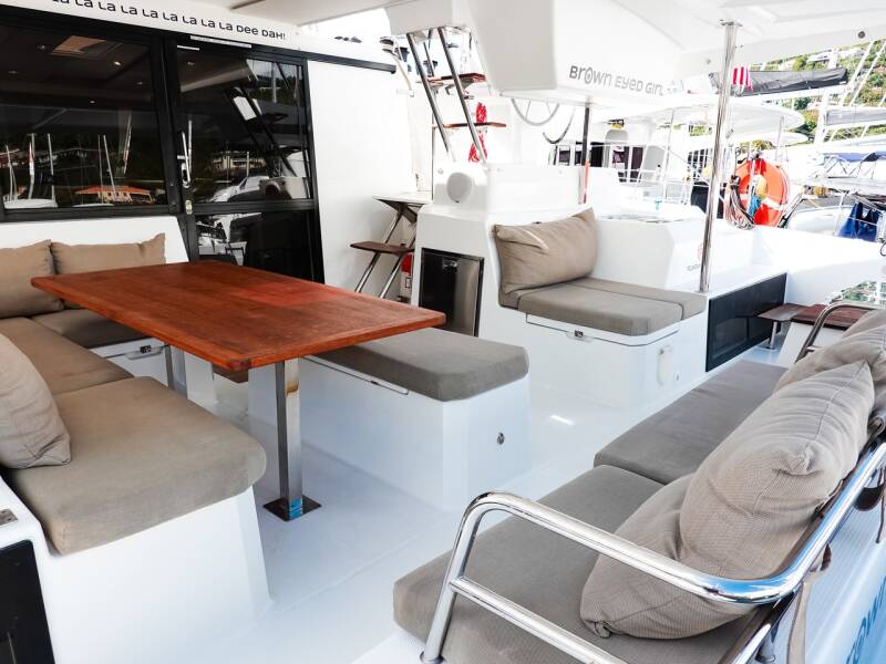 Fountaine Pajot Astrea 42 Brown Eyed Girl