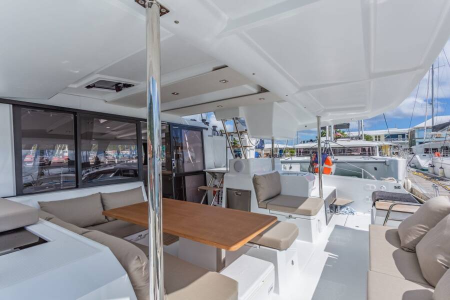 Fountaine Pajot Astrea 42 Brown Eyed Girl