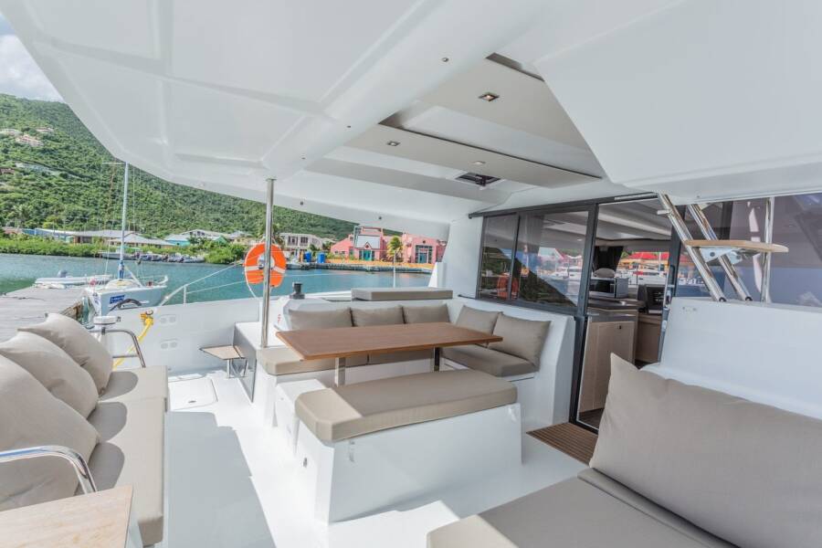 Fountaine Pajot Astrea 42 Brown Eyed Girl