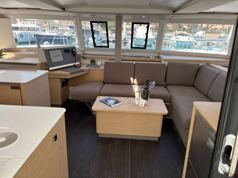 Fountaine Pajot Astrea 42 