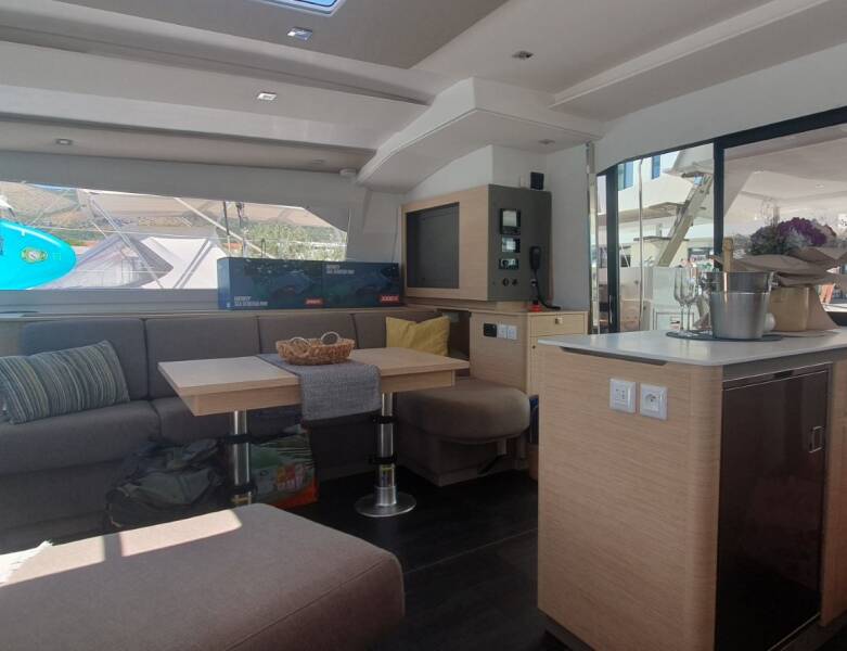 Fountaine Pajot Aura 51 Sunrise