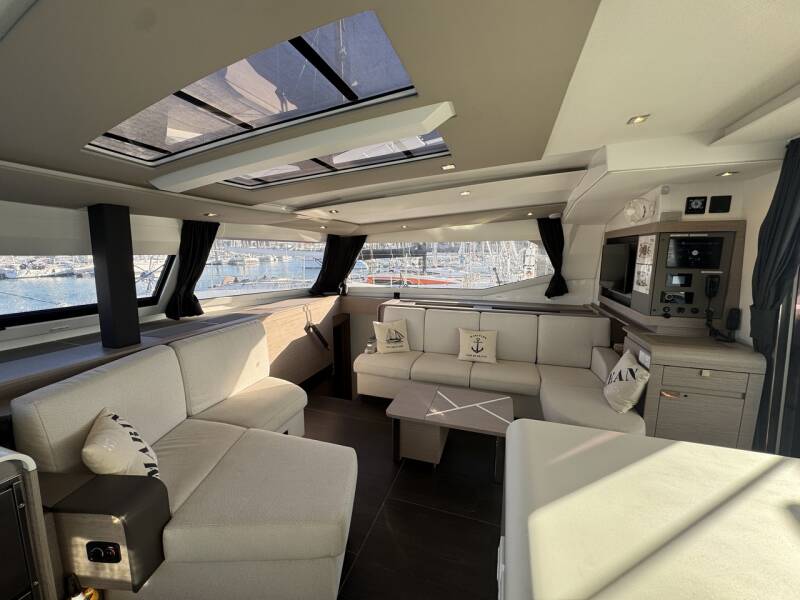 Fountaine Pajot Aura 51 Maeva