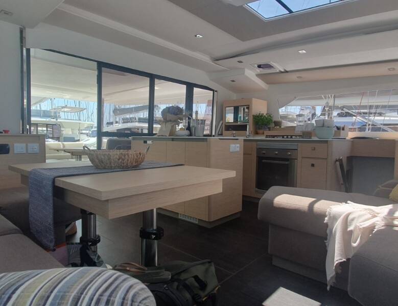 Fountaine Pajot Aura 51 Sunrise