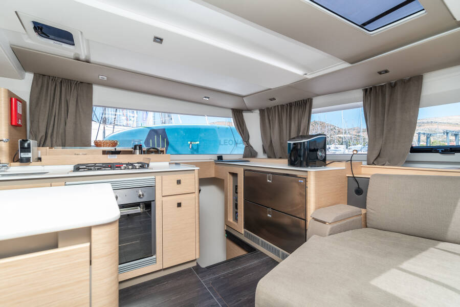 Fountaine Pajot Aura 51 Odysseus