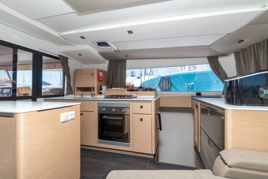 Fountaine Pajot Aura 51 Odysseus