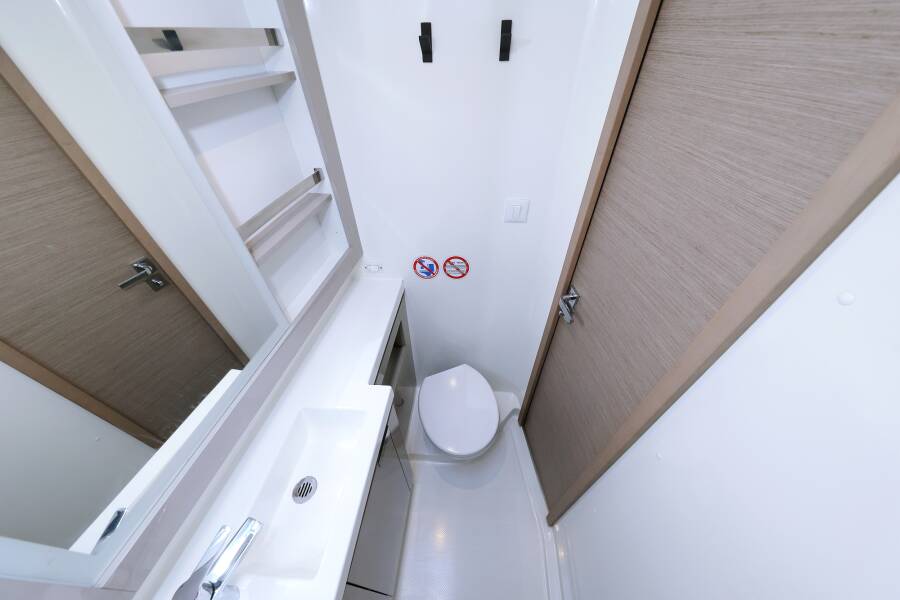 Fountaine Pajot Elba 45 Sun Office
