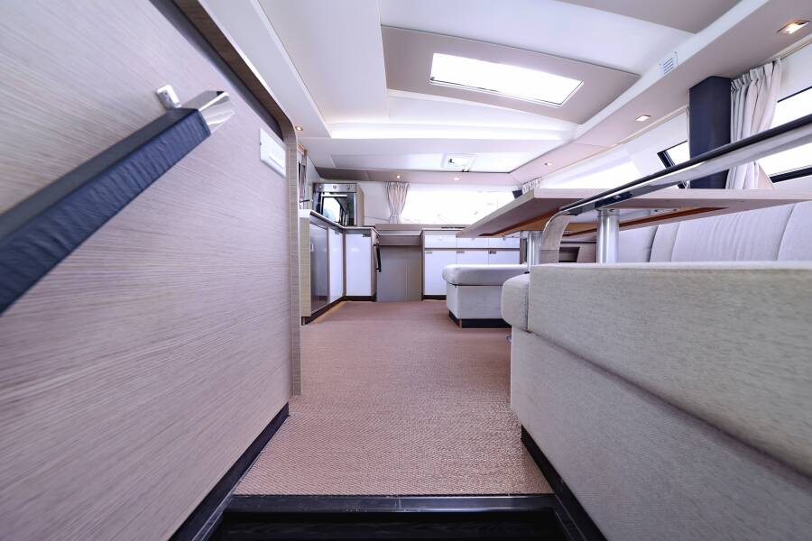 Fountaine Pajot Elba 45 Sun Office