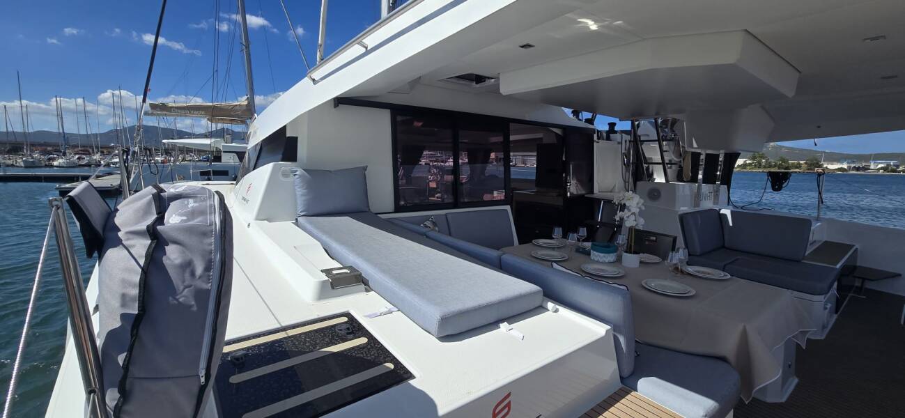 Fountaine Pajot Elba 45 Ruinart