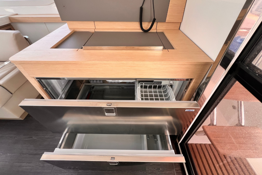 Fountaine Pajot Elba 45 Ruinart