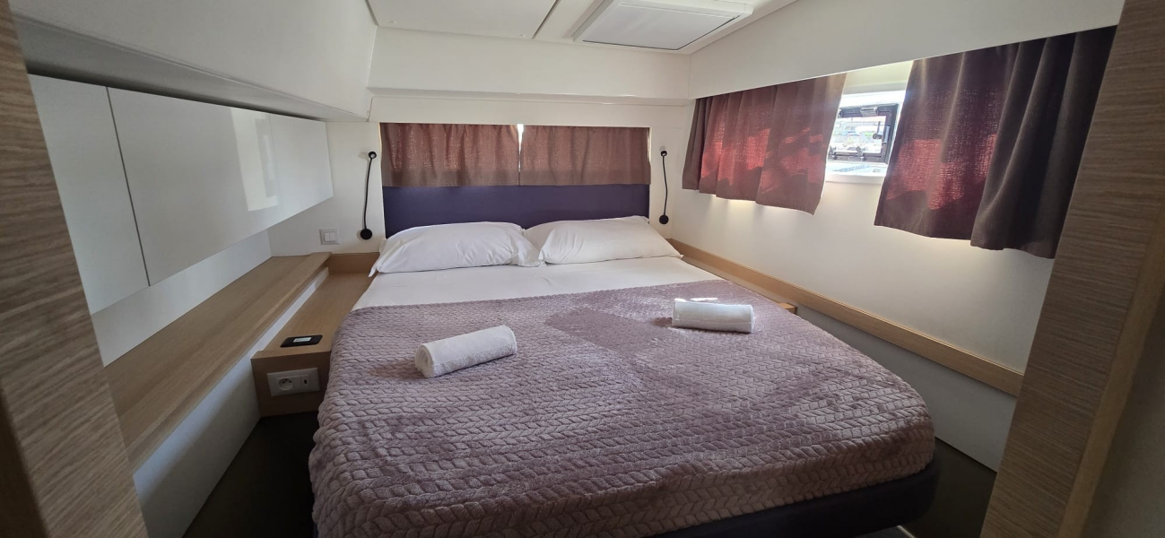 Fountaine Pajot Elba 45 Ruinart