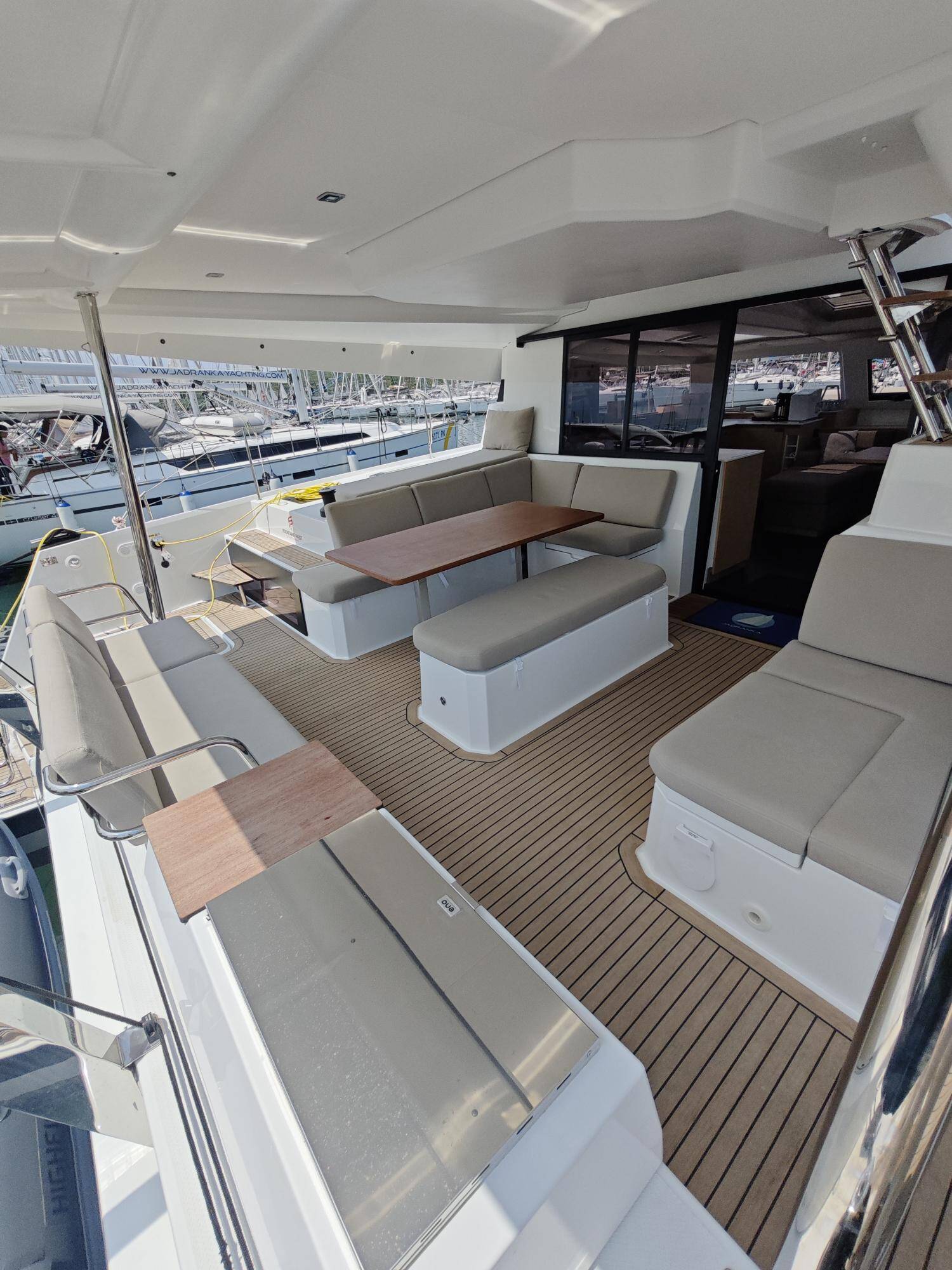 Fountaine Pajot Elba 45 Caramita