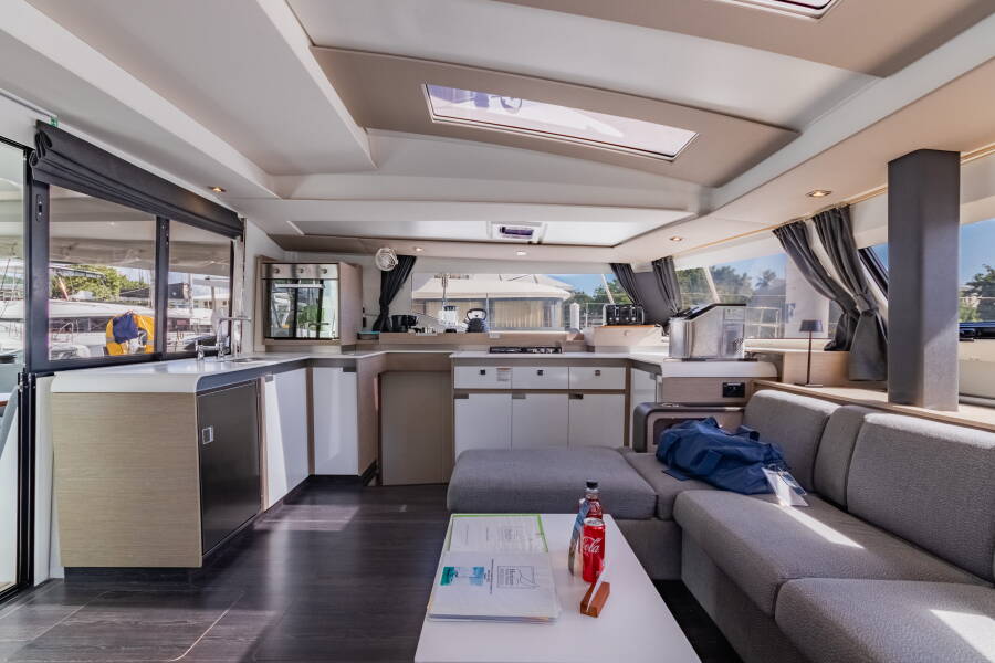 Fountaine Pajot Elba 45 Gelos