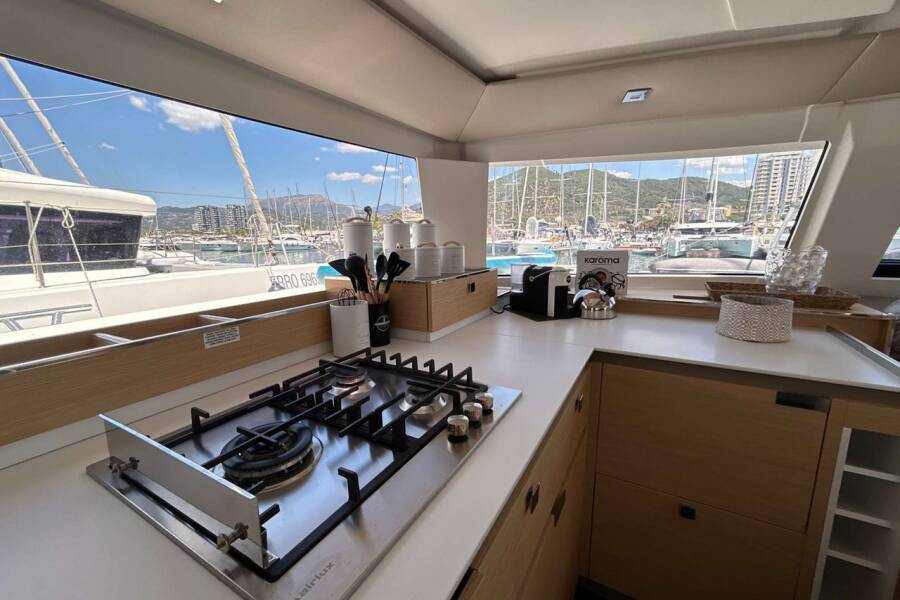 Fountaine Pajot Elba 45 Krug