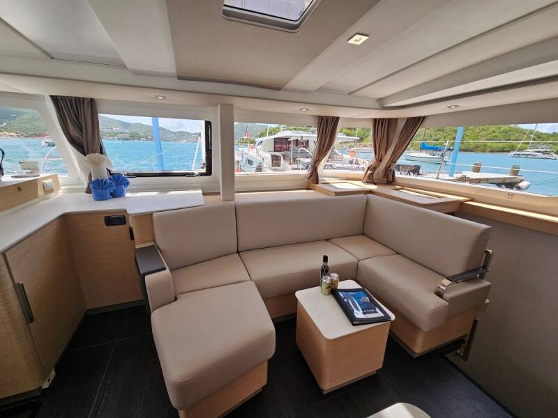 Fountaine Pajot FP 41 Maesto 3 Cost of Carey