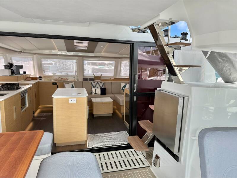 Fountaine Pajot FP 44 Maestro Scarlet Ibis II