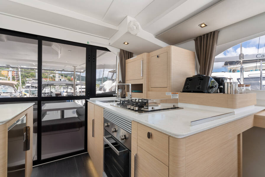 Fountaine Pajot FP 44 Maestro Serenus